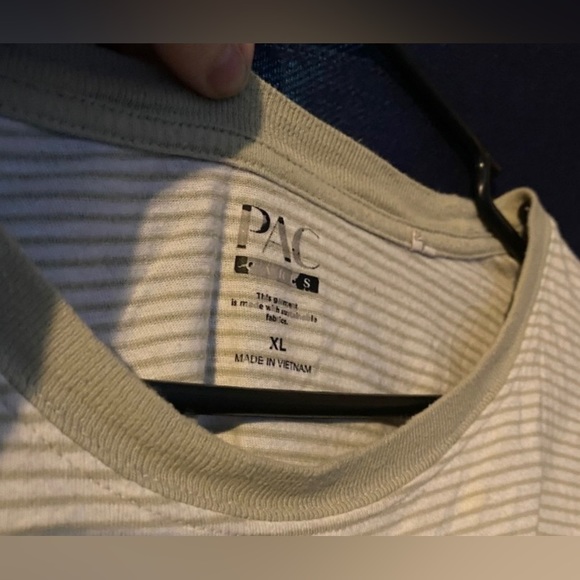 PacSun - XL Unisex Striped Tee with Small Drippy
Smiley Face Embroidery - Picture 4 of 4